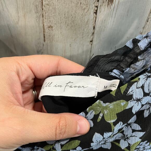 All In Favor Black Blue Floral Flutter Strap Mini Dress Womens Size Medium - Picture 3 of 8